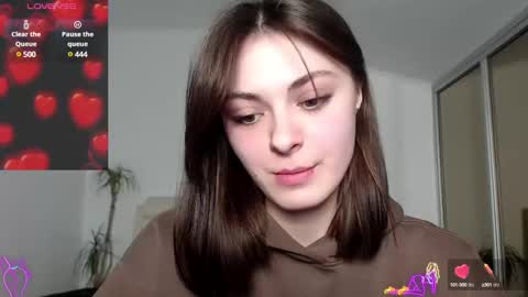 Lora online show from February 4, 3:15 pm