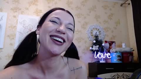 Snapshot of lorameouls chatting on December 27, 2:43 pm lorameouls online show from December 27, 2:43 pm