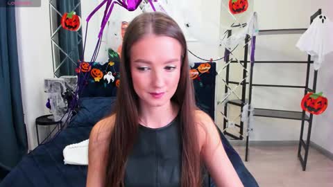 Ur sensual Lora online show from October 26, 1:33 am