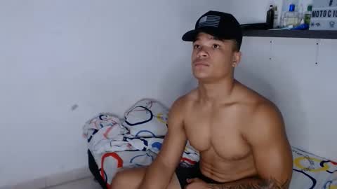 Dominic online show from November 29, 1:03 pm