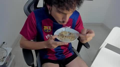 Snapshot of lordpussy__ chatting on October 21, 2:45 am lordpussy__ online show from October 21, 2:45 am