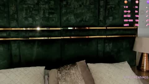 Snapshot of loreana69 chatting on November 15, 9:39 am Loreana online show from November 15, 9:39 am