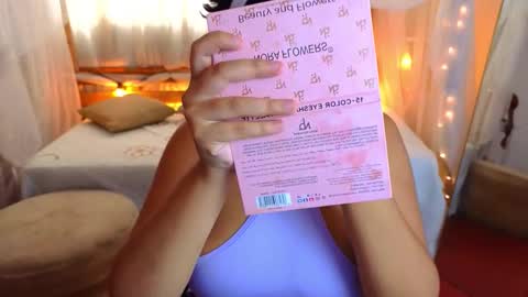 loreanis online show from October 21, 7:47 pm