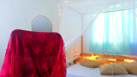 Snapshot of loreaniss chatting on February 11, 8:25 pm loreanis online show from February 11, 8:25 pm