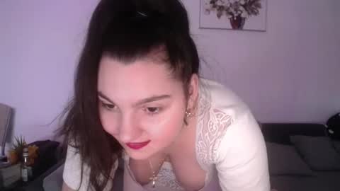 Snapshot of lorelaysss chatting on February 3, 11:54 pm LoreLay online show from February 3, 11:54 pm