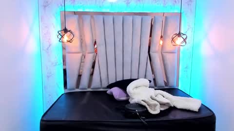 Snapshot of lorem_adams chatting on February 25, 6:09 pm lorem_adams online show from February 25, 6:09 pm