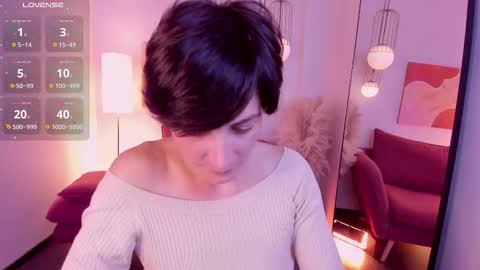 Loren online show from October 8, 3:09 pm