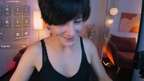 Loren online show from October 15, 2:39 pm