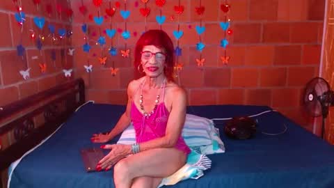 Lorena Capelli online show from February 20, 9:20 pm