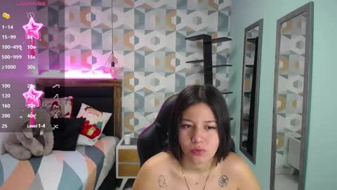 lorenadavies online show from December 18, 11:56 am