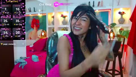 Snapshot of lorenapinto_ chatting on October 8, 3:15 am lore online show from October 8, 3:15 am