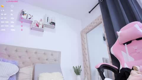 Lorena online show from October 10, 11:31 am