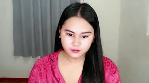 Snapshot of lorenpage_love chatting on January 12, 6:06 am LOREN online show from January 12, 6:06 am