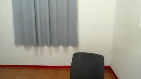 Snapshot of lorenpage_love chatting on January 24, 10:00 am LOREN online show from January 24, 10:00 am