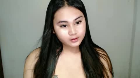 Snapshot of lorenpage_love chatting on February 17, 12:38 pm LOREN online show from February 17, 12:38 pm