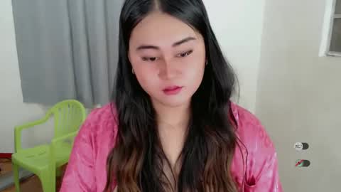 Snapshot of lorenpage_love chatting on February 27, 10:04 am LOREN online show from February 27, 10:04 am