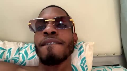 Snapshot of lorenzo17a chatting on December 30, 9:19 pm lorenzo17a online show from December 30, 9:19 pm