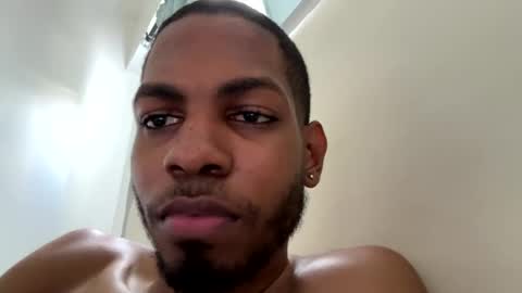 Snapshot of lorenzo17a chatting on December 31, 4:25 pm lorenzo17a online show from December 31, 4:25 pm