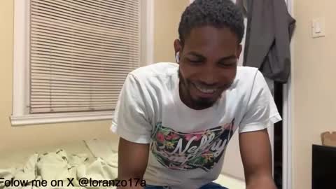 Snapshot of lorenzo17a chatting on February 2, 1:34 am lorenzo17a online show from February 2, 1:34 am