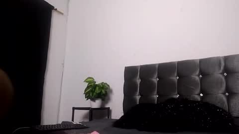 lorena online show from December 14, 3:29 am