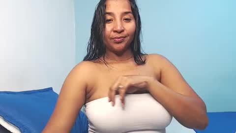 Loretta Gmez online show from January 18, 6:55 pm