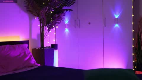 LoretteLorena online show from April 14, 7:09 pm