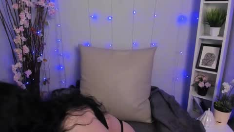 Lori online show from March 16, 3:45 am