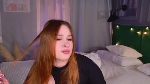 Snapshot of lori_mason chatting on October 3, 7:11 pm Lori online show from October 3, 7:11 pm