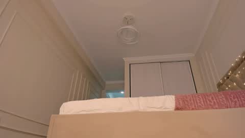 Leyla     online show from January 25, 9:57 am