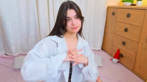 Snapshot of lorindastanke chatting on May 5, 8:28 pm Nicole online show from May 5, 8:28 pm