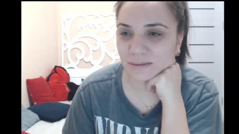 LorraGrey online show from December 10, 5:50 am