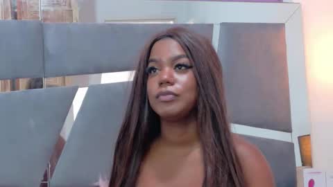 lorraine_johnson online show from April 2, 5:32 pm