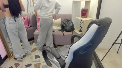 Snapshot of lorrainehunter chatting on February 28, 12:17 pm Lorraine online show from February 28, 12:17 pm