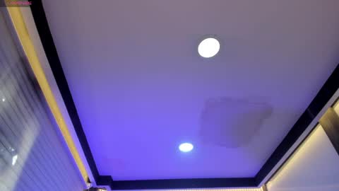 Lorraine online show from April 11, 1:04 pm