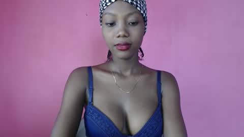 Snapshot of lorrycutie16 chatting on May 10, 12:21 pm lorrycutie16 online show from May 10, 12:21 pm