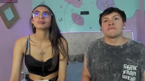 Snapshot of los_inquietos chatting on December 22, 8:28 pm Los inquietos online show from December 22, 8:28 pm