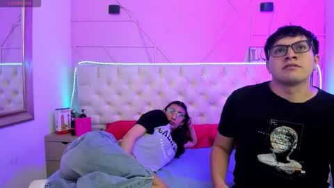 Snapshot of los_inquietos chatting on February 25, 12:15 pm Los inquietos online show from February 25, 12:15 pm