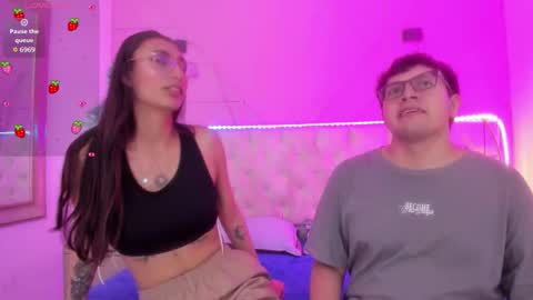 Snapshot of los_inquietos chatting on March 2, 2:13 pm Los inquietos online show from March 2, 2:13 pm