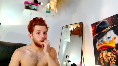 JUAN  JUAN online show from April 7, 10:31 pm