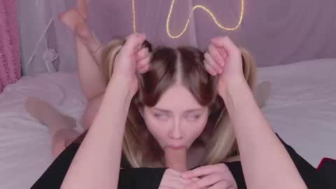 Snapshot of lost_wanderers chatting on December 4, 9:56 pm Eva and Dima online show from December 4, 9:56 pm