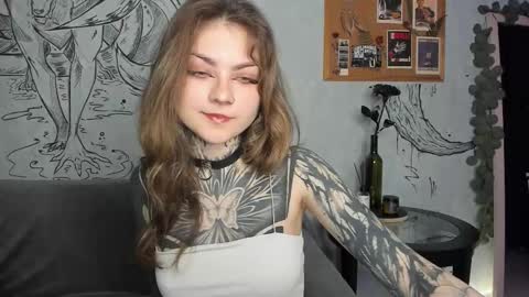 Snapshot of lostallice chatting on November 23, 2:55 am lostallice online show from November 23, 2:55 am