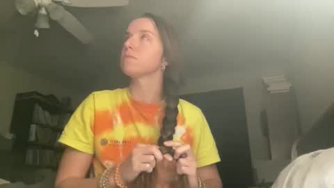 lothlori online show from December 1, 2:27 am