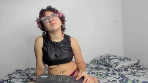 Snapshot of lotto_bloom chatting on October 20, 3:23 pm lotto_bloom online show from October 20, 3:23 pm