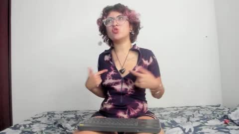 Snapshot of lotto_bloom chatting on October 22, 7:24 pm lotto_bloom online show from October 22, 7:24 pm