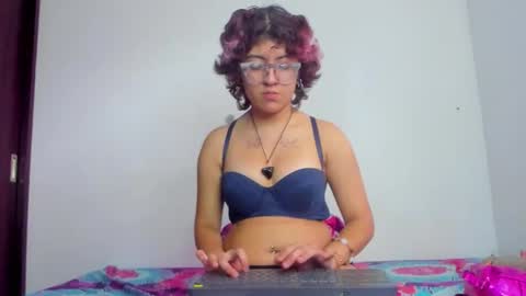 Snapshot of lotto_bloom chatting on November 4, 7:46 pm lotto_bloom online show from November 4, 7:46 pm