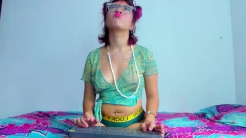 Snapshot of lotto_bloom chatting on November 18, 8:13 pm lotto_bloom online show from November 18, 8:13 pm