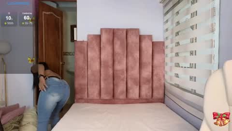  Lou Rosse  online show from December 12, 9:37 pm