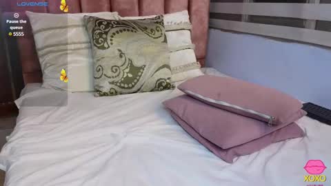  Lou Rosse  online show from January 22, 11:53 pm