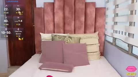  Lou Rosse  online show from March 12, 9:03 pm