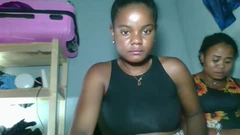 Snapshot of louane98 chatting on February 22, 4:49 pm louane98 online show from February 22, 4:49 pm